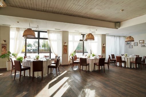 Ресторан Строганов Бар и Гриль / Stroganoff Bar and Grill. Белый Зал до 40 человек
